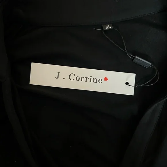 NWT J. Corrine Black Collared T-shirt - Picture 3 of 5